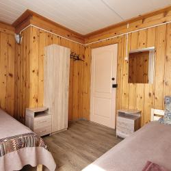 Номер эконом стандарт с 2 односпальными кроватями