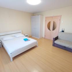 Фото Апартаменты на Комсомольском, 30г