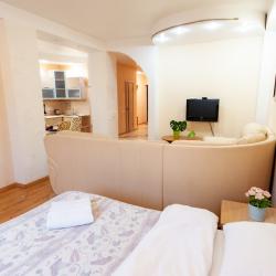 Фото Отель Elhome (ЭльХоум) на улице Солнечная 10