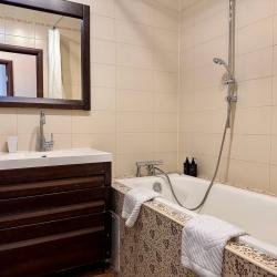 Фото Отель KluchnikOFF (КлючникОФФ) на Революционной