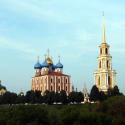 Фото Апартаменты на площади 26 Бакинских комиссаров