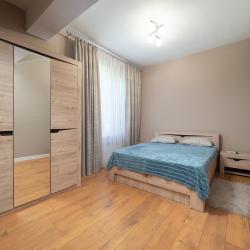 2-комнатные апартаменты улучшенные Южных культур 5 кв.21