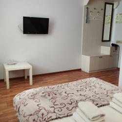 Номер стандарт эконом с 1 двуспальной кроватью