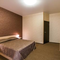 Номер стандарт с 1 двуспальной кроватью