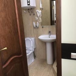 Номер полулюкс семейный с 1 двуспальной кроватью