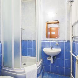 Номер стандарт плюс с 1 двуспальной кроватью