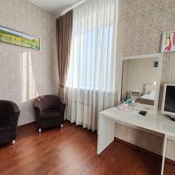 Номер стандарт с 1 двуспальной кроватью