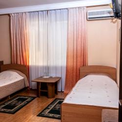 Номер стандарт с 2 односпальными кроватями