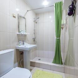 Комната стандарт с 1 односпальной и 1 двуспальной кроватью