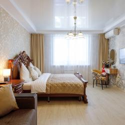 Фото Апартаменты на улице Революционная 4