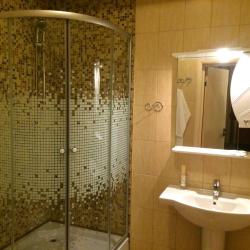 Номер делюкс семейный с 1 двуспальной кроватью