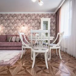 Фото Апартаменты Роза ветров на улице Валентина Мосина 2