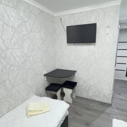 Фото Parvona Hostel (Парвона Хостел)