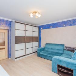 Фото Апартаменты на улице Рогожникова 1