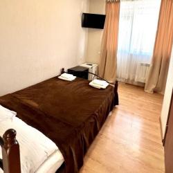 Комната стандарт с 1 двуспальной кроватью с балконом
