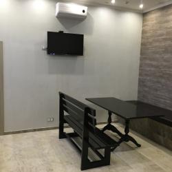 Номер стандарт с 1 двуспальной кроватью (без окна)