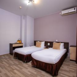 8-местные апартаменты люкс Сочи, ул. 65 лет Победы 67 с 2 односпальными кроватями