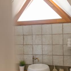 Номер стандарт семейный с 2 односпальными и 1 двуспальной кроватью (мансарда)