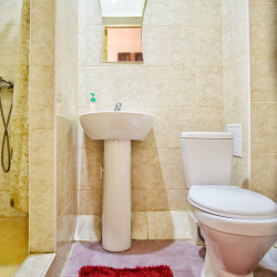 Номер стандарт семейный с 1 односпальной и 1 двуспальной кроватью