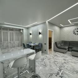 Фото Апартаменты на улице Курсантов-Кировцев, 4А