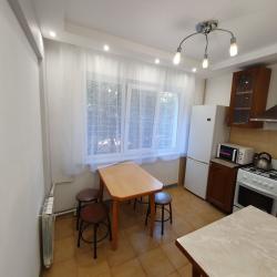 Фото Апартаменты на улице Островского 2