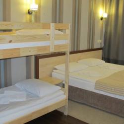 Номер комфорт семейный с 1 двуспальной кроватью