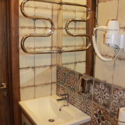 Номер стандарт с 1 двуспальной кроватью