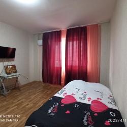 Фото Отель Живи с уютом на улице Александра Матросова 32