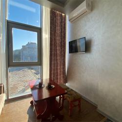 ART HOUSE HOTEL (Арт Хаус) — 8742db598ee621ee5da0ba03419a60f9