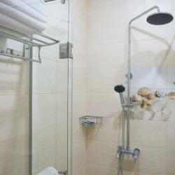 Номер стандарт семейный с 1 двуспальной кроватью