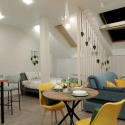 Фото Апартаменты на улице Овражная 52