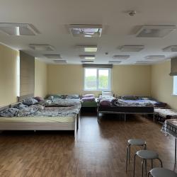 Коттедж стандарт с 3 односпальными и 1 двуспальной кроватью