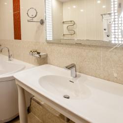 Номер люкс с 1 двуспальной кроватью