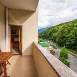 Номер делюкс с 2 односпальными кроватями с балконом