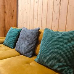 Фото Отель BarnHouse Village (БарнХаус Виллэдж)