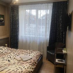 Номер стандарт с 1 двуспальной кроватью