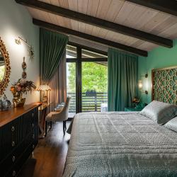 Фото Отель Шале Камин в снегах