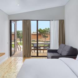 Фото Отель Garuda Beach Village (Гаруда Бич Вилладж)