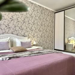 Фото Апартаменты на улице Орджоникидзе 84к1