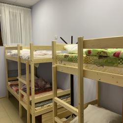 Кровать в 4-местном общем номере (общие удобства)