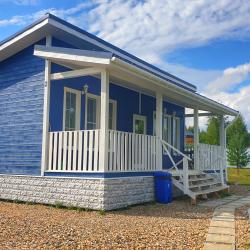 Коттедж Кантри с 2 спальнями и сауной