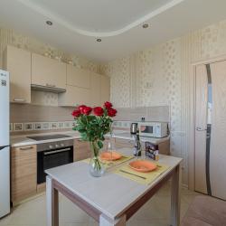 Фото Апартаменты на улице Ворошилова 19