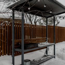 Дом у сосны