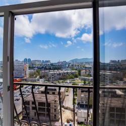 Фото Отель LetoApart (ЛетоАпарт) на улице Суворовская 71-199