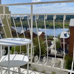 Фото Апартаменты на улице Колесова 11