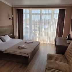 Номер стандарт семейный с 1 двуспальной кроватью