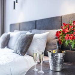 Фото Апартаменты VisitNovorossiysk (Визит) на набережной Адмирала Серебрякова