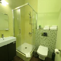 Номер стандарт с 1 двуспальной кроватью