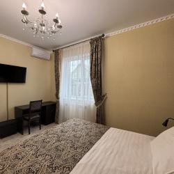 Номер стандарт с 1 двуспальной кроватью