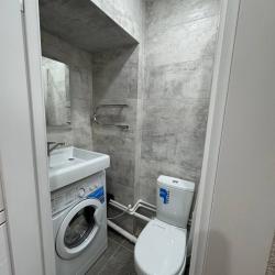 Фото Апартаменты на улице Короленко 40